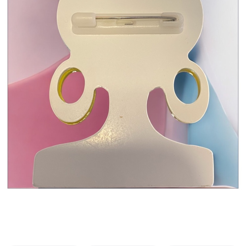 Stylish chic Lady Brooch - Picture 2 of 2